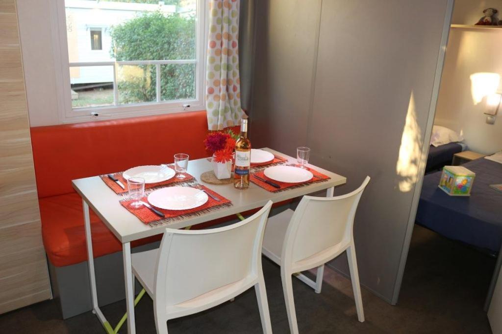 Camping Parc Mogador Sanary-sur-Mer Esterno foto