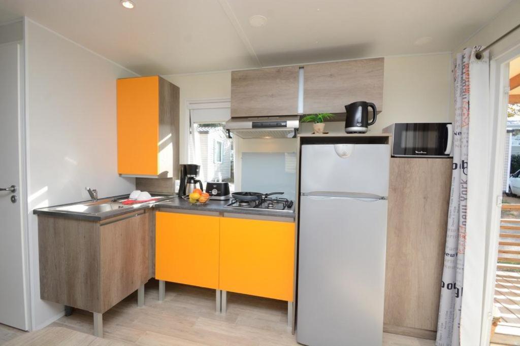 Camping Parc Mogador Sanary-sur-Mer Esterno foto