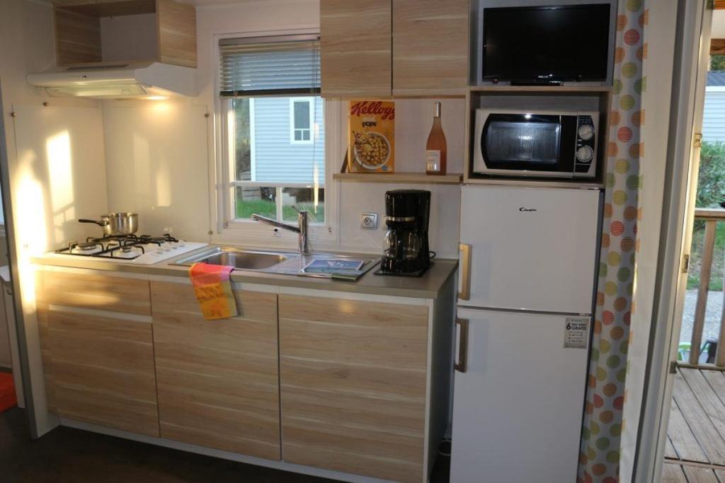 Camping Parc Mogador Sanary-sur-Mer Esterno foto