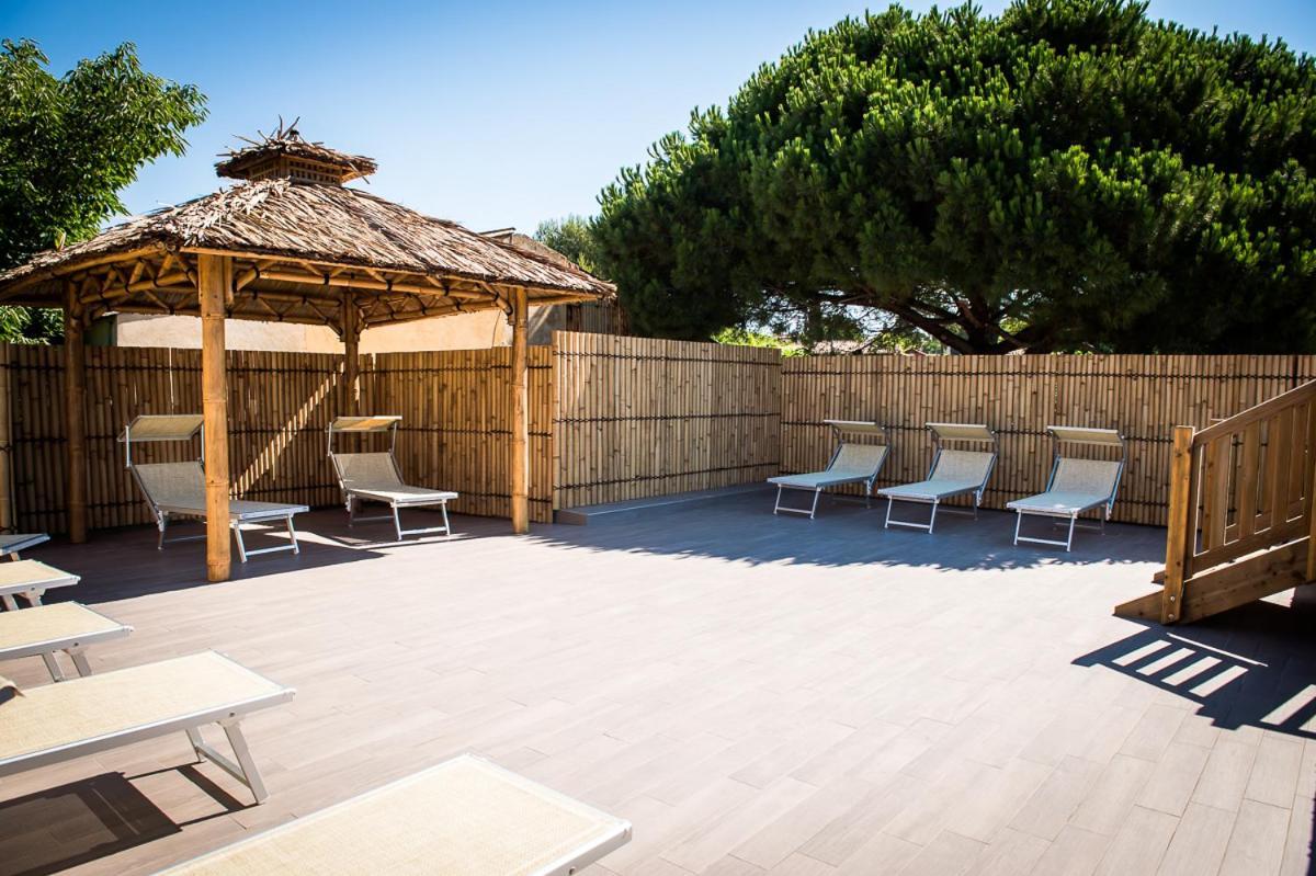 Camping Parc Mogador Sanary-sur-Mer Esterno foto